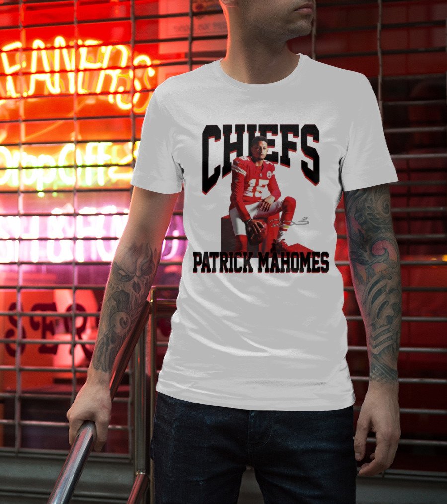 Patrick Mahomes Chiefs Signature Football Number 15 Kansas City T-Shirt