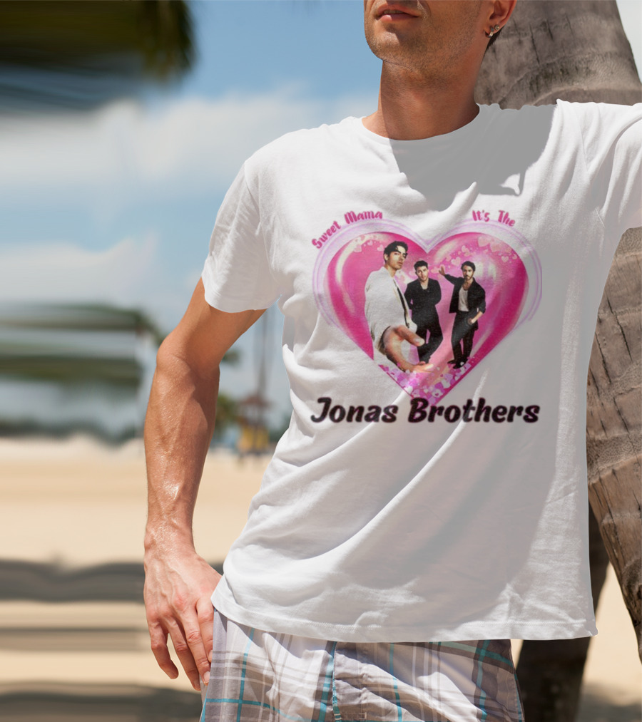Sweet Mama It's The Jonas Brothers Boyband Vintage Heart Design T-Shirt