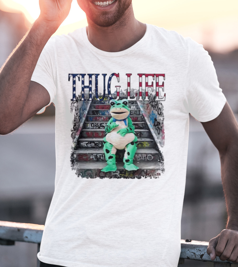 THUG LIFE Frog Costume Graffiti Steps T-Shirt