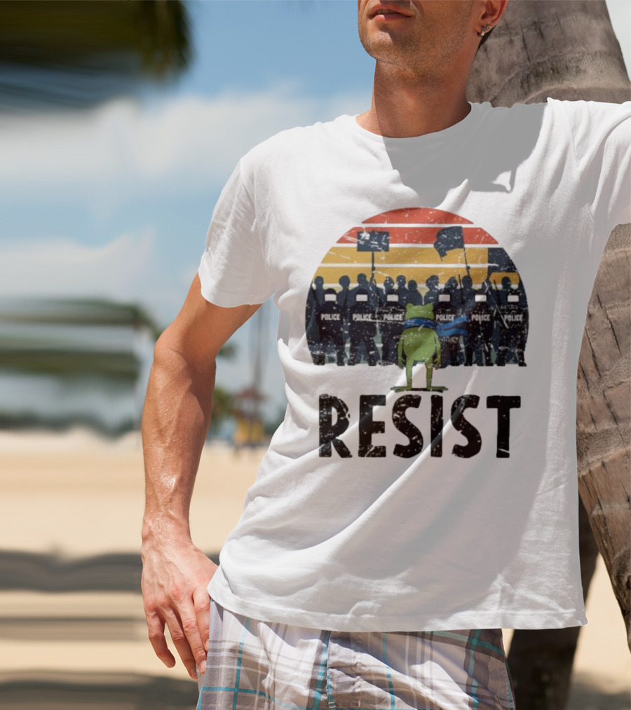 Portland Frog Protester Resist Police Vintage Sunset T-Shirt