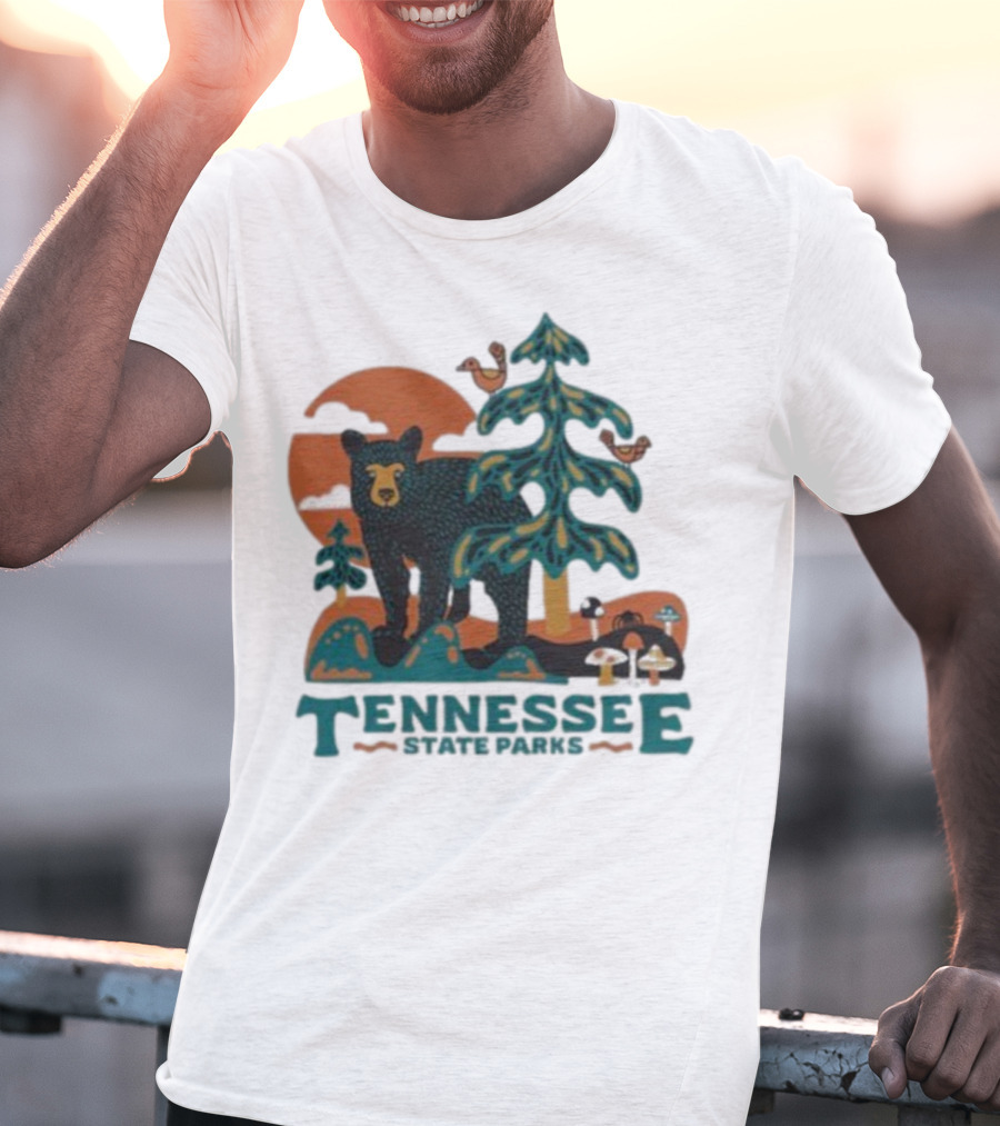 Tennessee State Parks Bear Nature Scene And Forest Wildlife T-Shirt