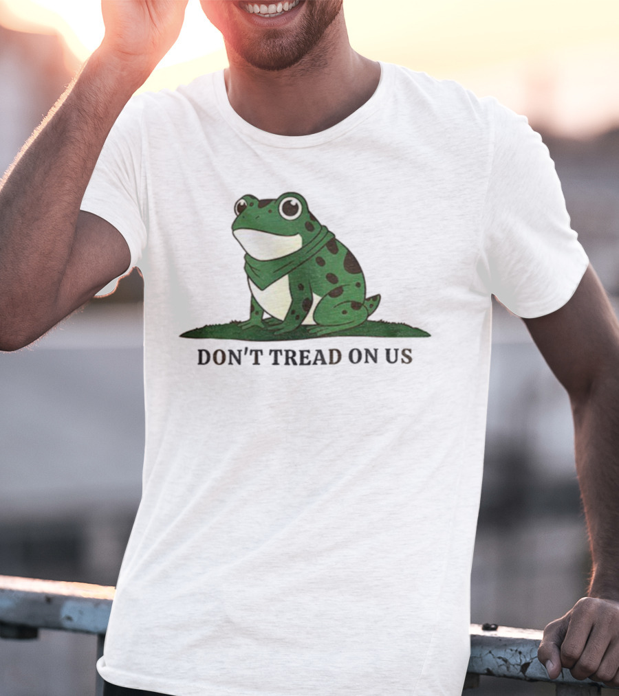 Portland Frog Don't Tread On Us 2025 Political Movement Symbol T-Shirt