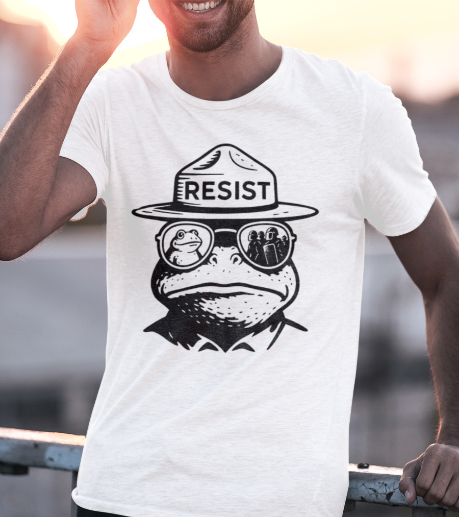 Portland Frog Resist Hat Sunglasses Antifa Frog T-Shirt