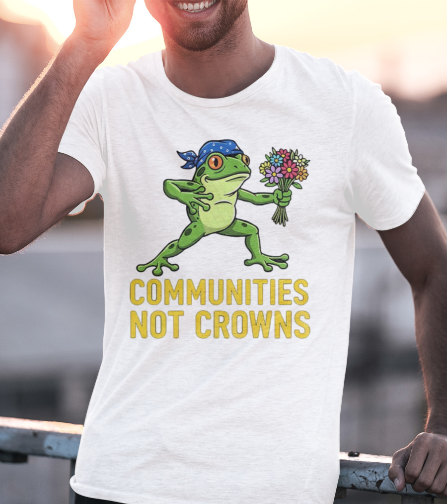 Portland Frog Protester Communities Not Crowns Bandana Frog With Flowers T-Shirt