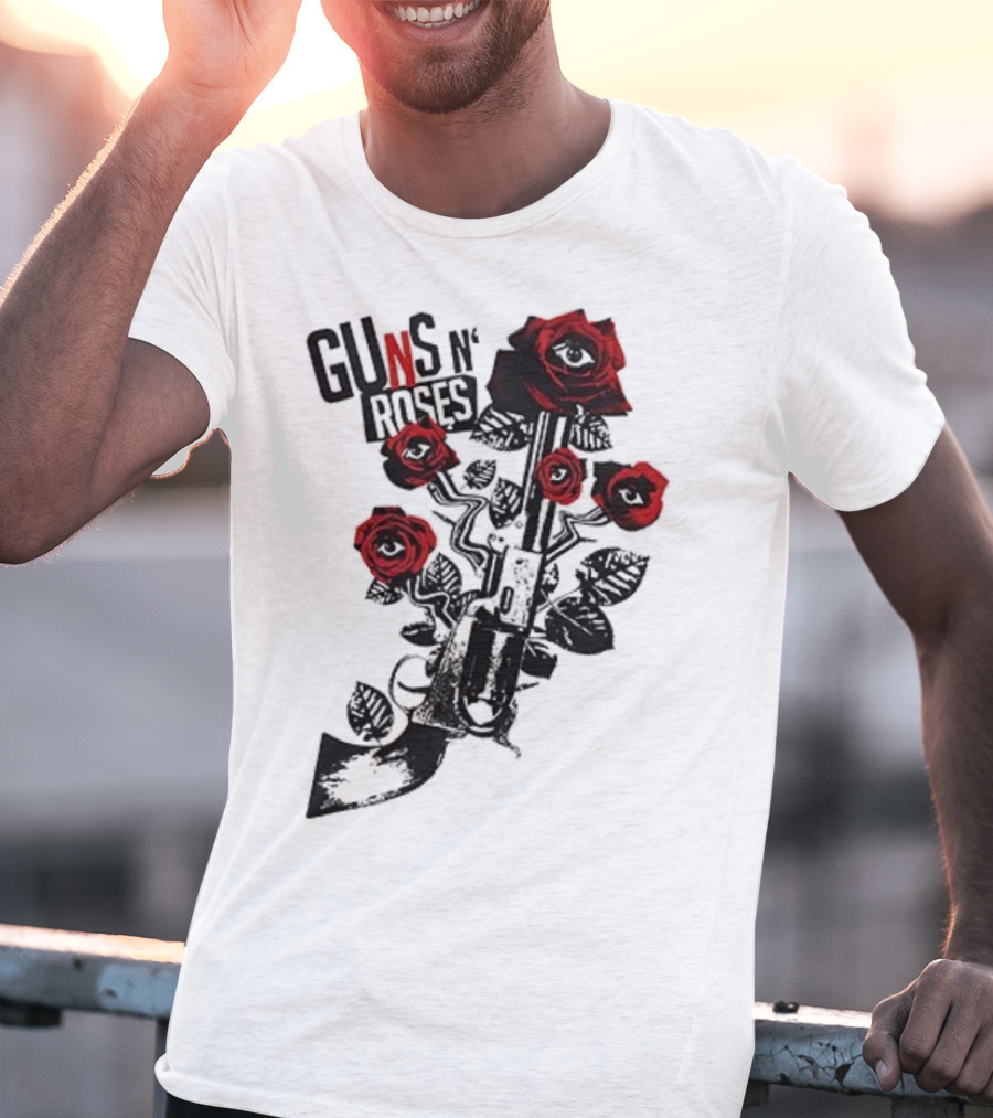 Guns N’ Roses 2025 World Tour Warsaw Red Roses And Pistols T-Shirt