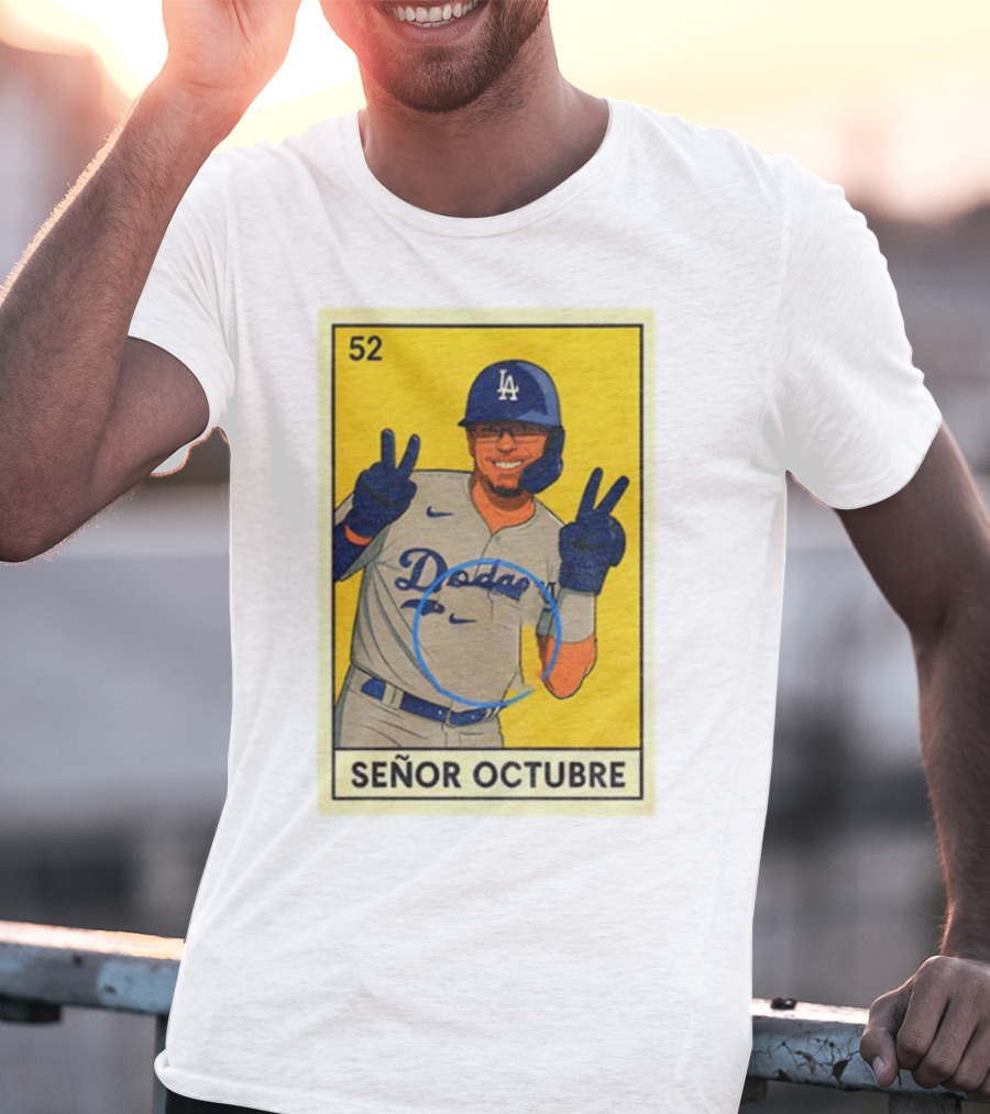 Señor Octubre Los Angeles Dodgers Kike Hernandez 52 MLB Baseball Card T-Shirt