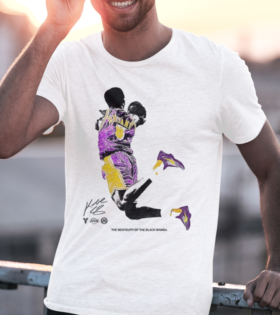 Los Angeles Lakers Kobe Bryant Black Mamba Mentality Purple Gold Signature 8 T-Shirt