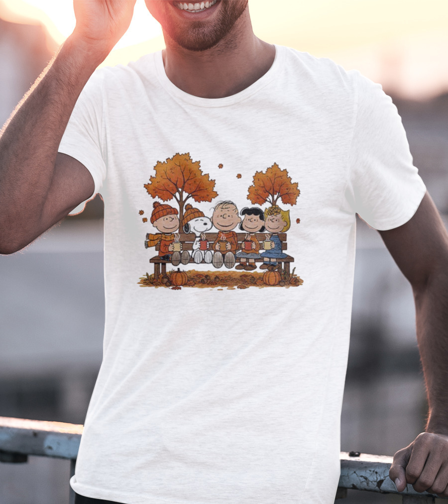Snoopy Peanuts Friends Fall Autumn Thanksgiving Scene T-Shirt