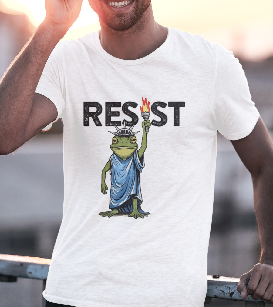 Portland Frog Resist Protest Statue Of Liberty Torch T-Shirt