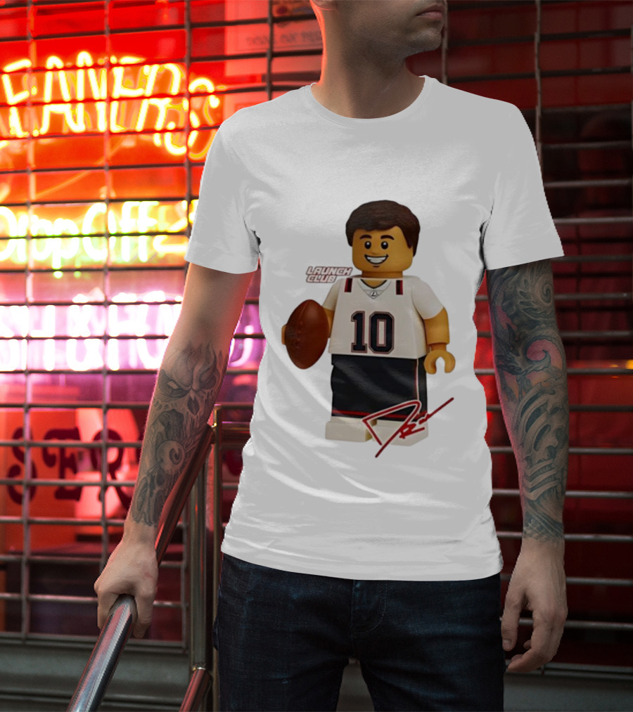 Tom Brady New England Patriots Lego Minifigure 10 Launch Club Signature T-Shirt