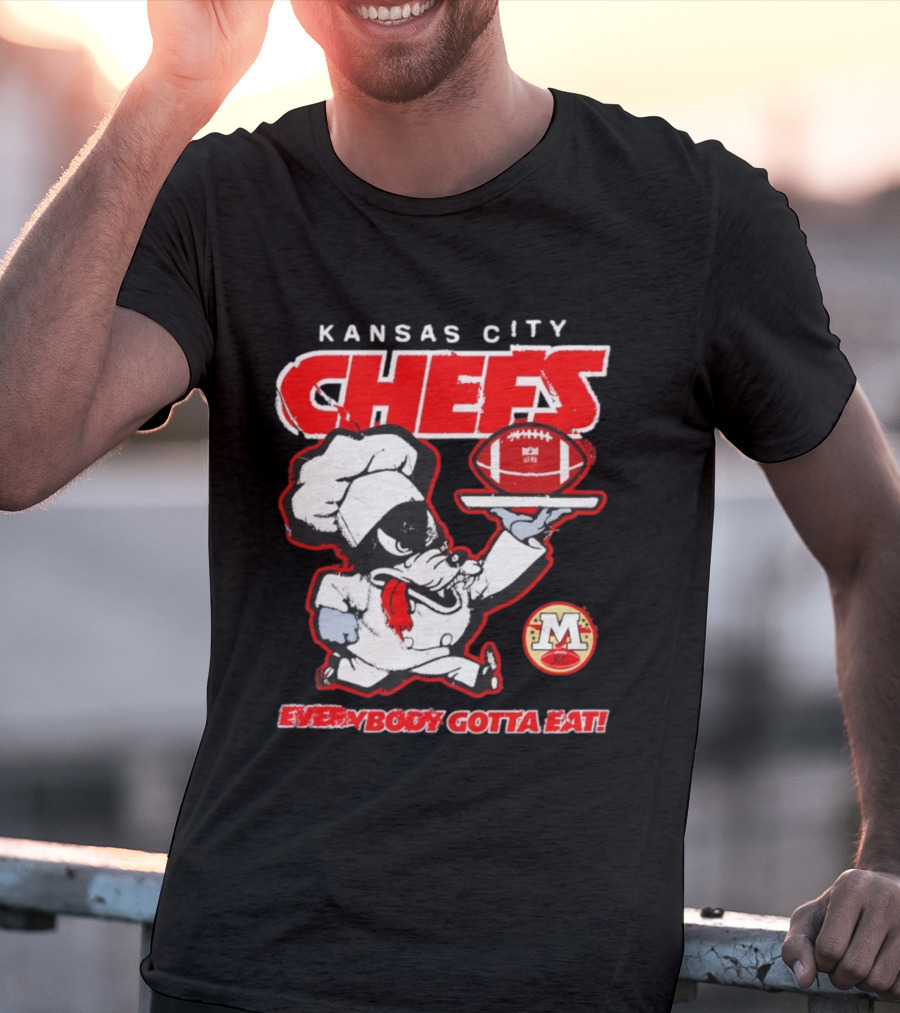 Kansas City Chefs Everybody Gotta Eat NFL Football 2025 T-Shirt