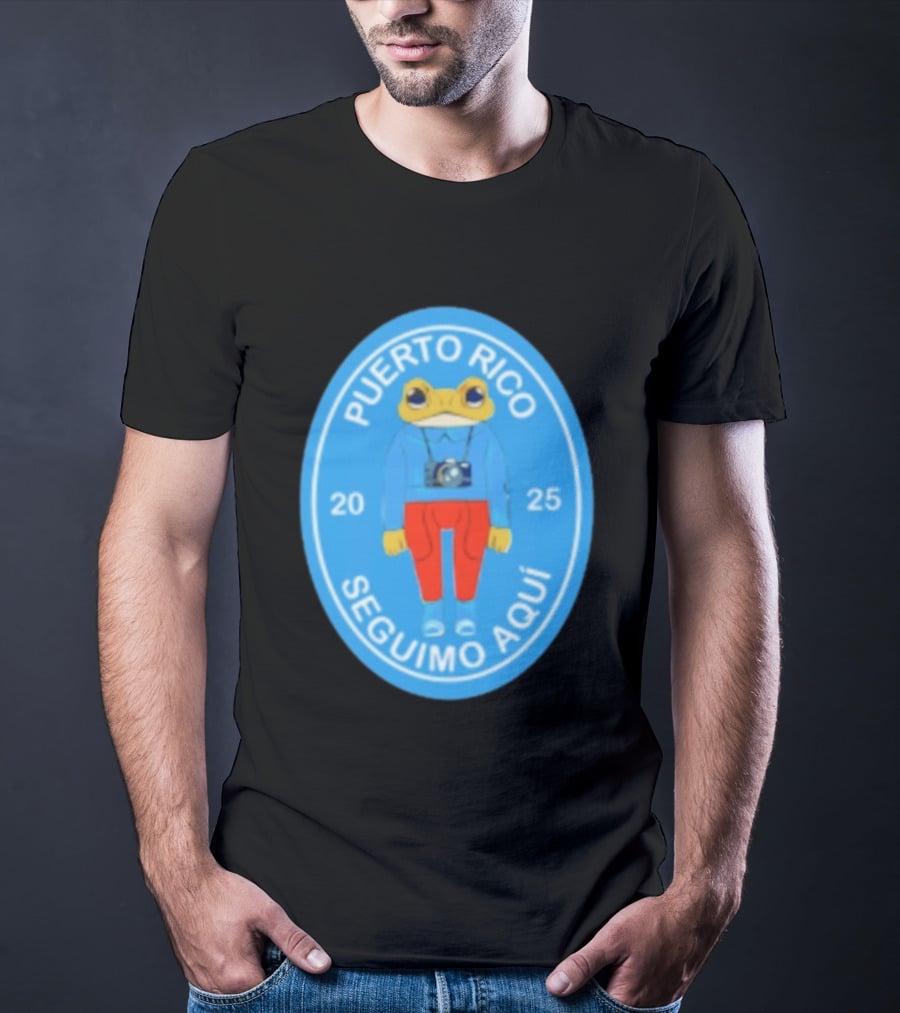 DeBi Frog Puerto Rico Seguimos Aquí 2025 T-Shirt