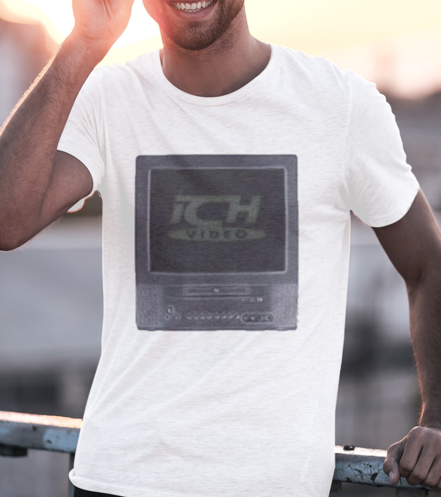 ICHpig Vintage TV Screen Iconic Design T-Shirt