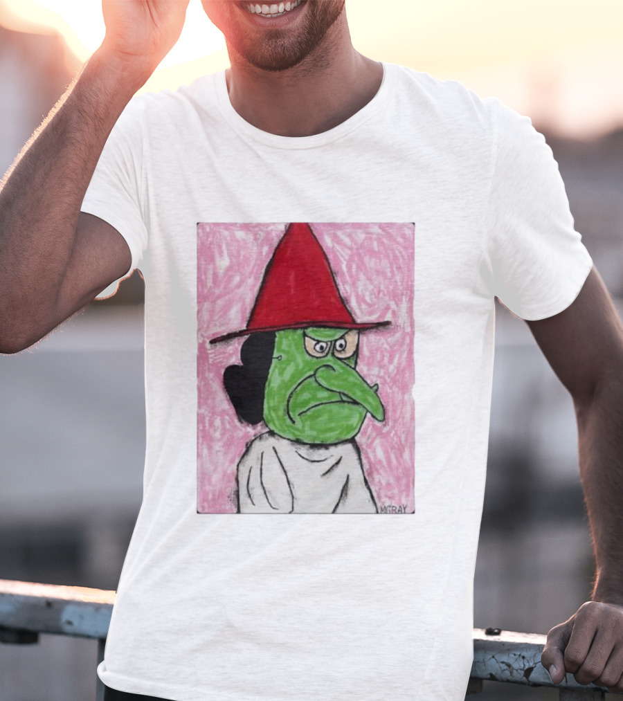 Lucy Van Pelt Witch Costume Red Hat Green Face MGRAY T-Shirt