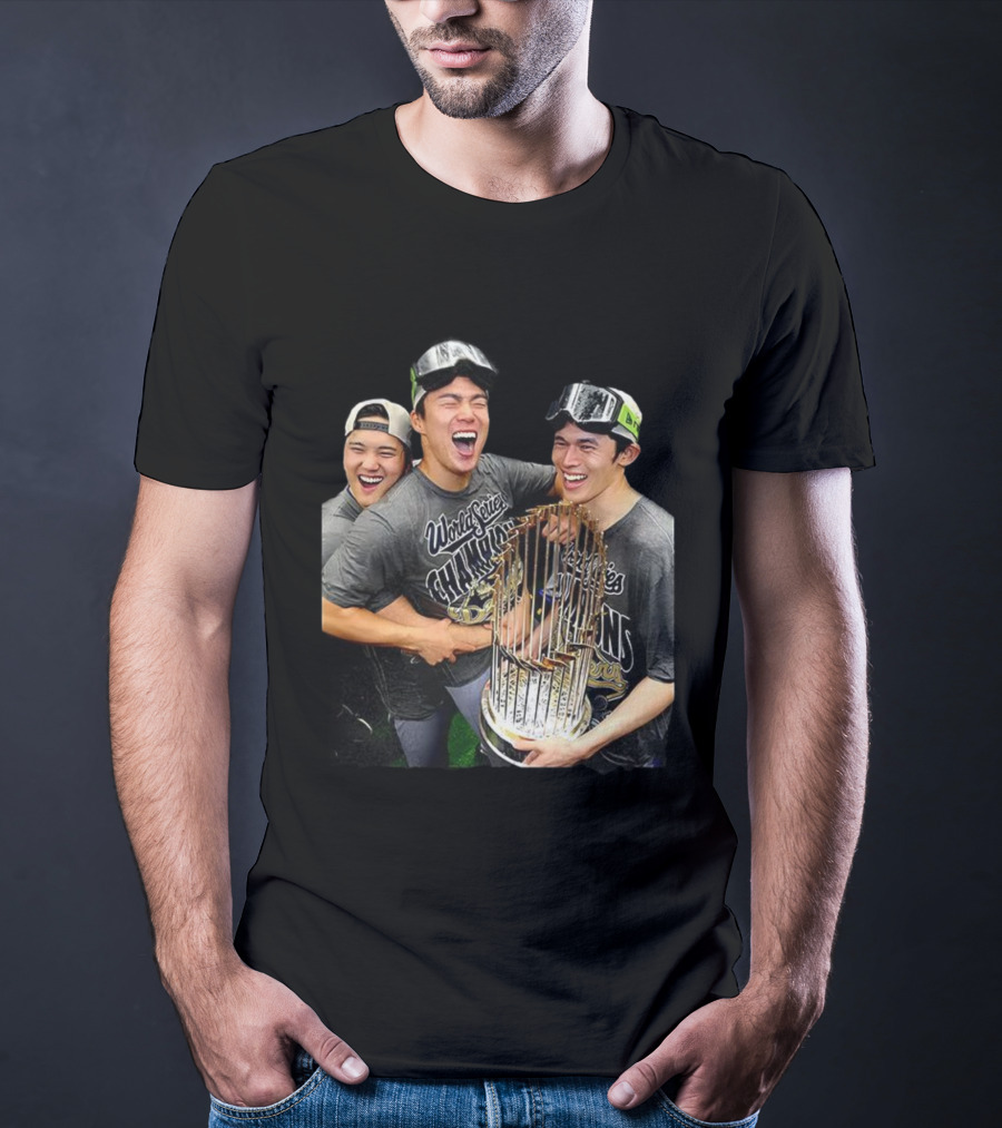 World Series Champions 2025 Yoshinobu Yamamoto Rōki Sasaki Shohei Ohtani Celebration T-Shirt