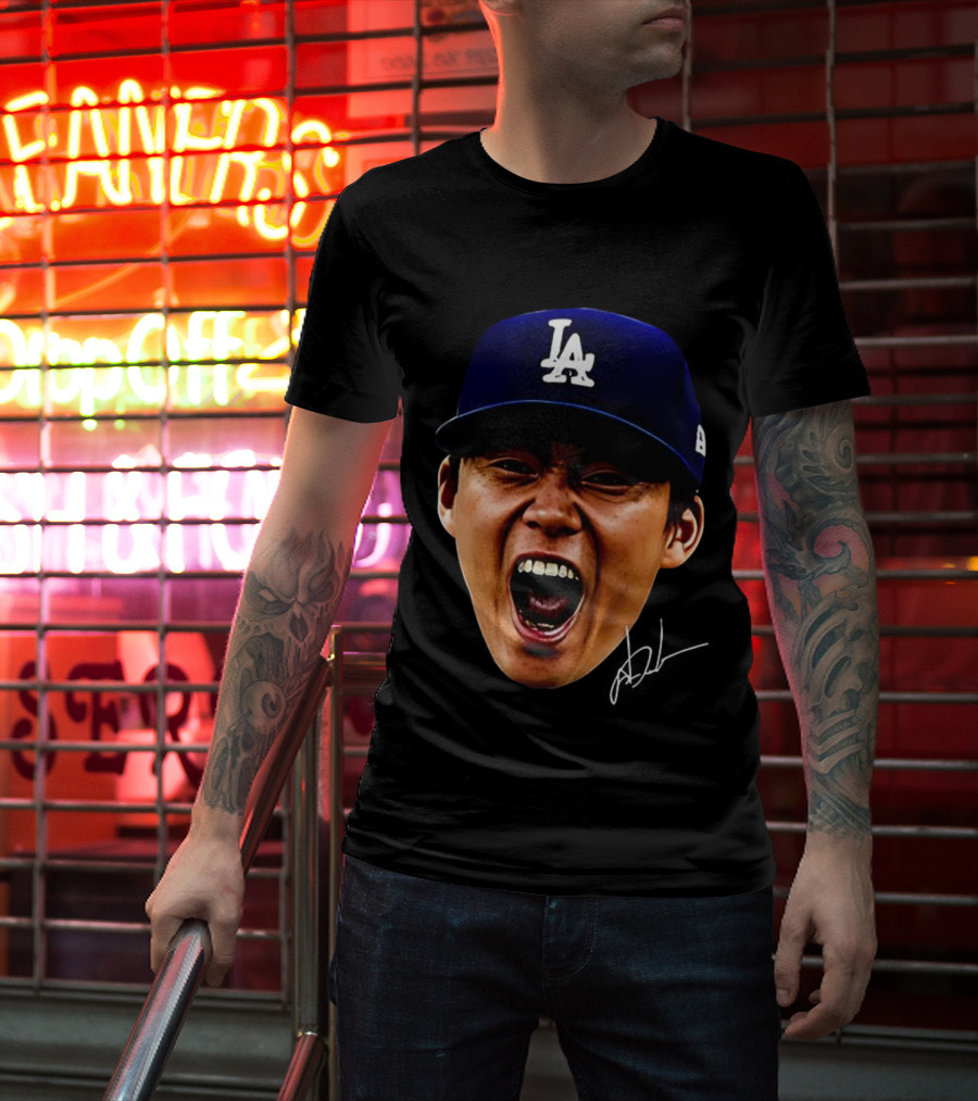 Yoshinobu Yamamoto LA Cap Big Head World Series Champions 2025 Signature T-Shirt