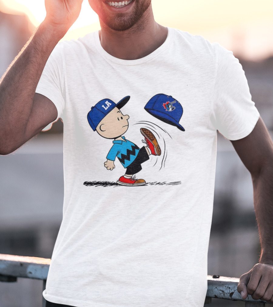 Los Angeles Dodgers LA Cap Charlie Brown Kicking Toronto Blue Jays Hat Peanuts Crossover T-Shirt