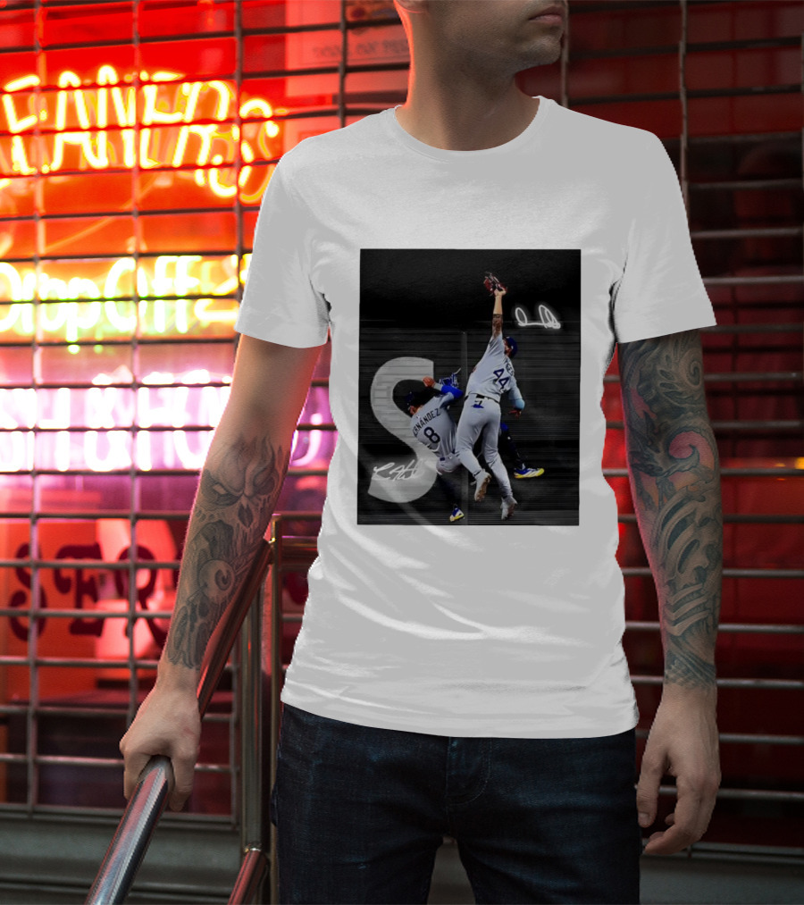 World Series Game 7 Hernández 8 Pages 44 Signatures T-Shirt