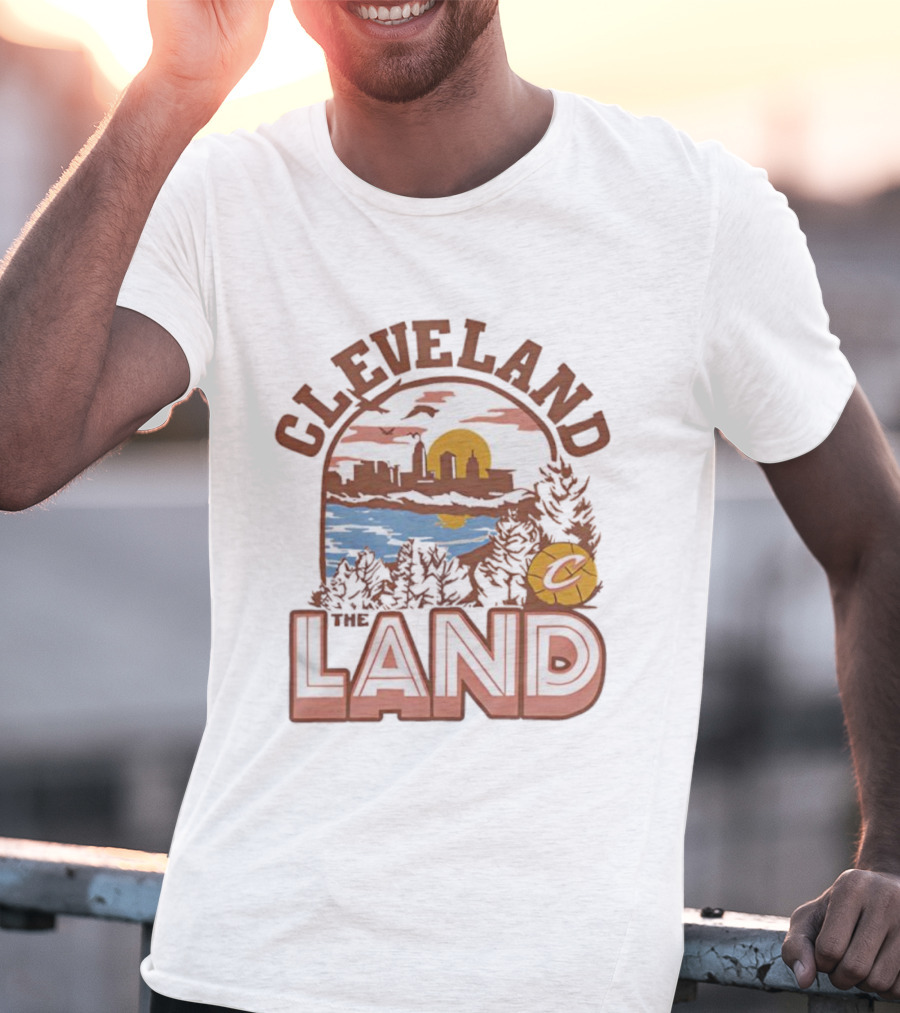 Cleveland Skyline The Land C Basketball Icon Lake Scene T-Shirt