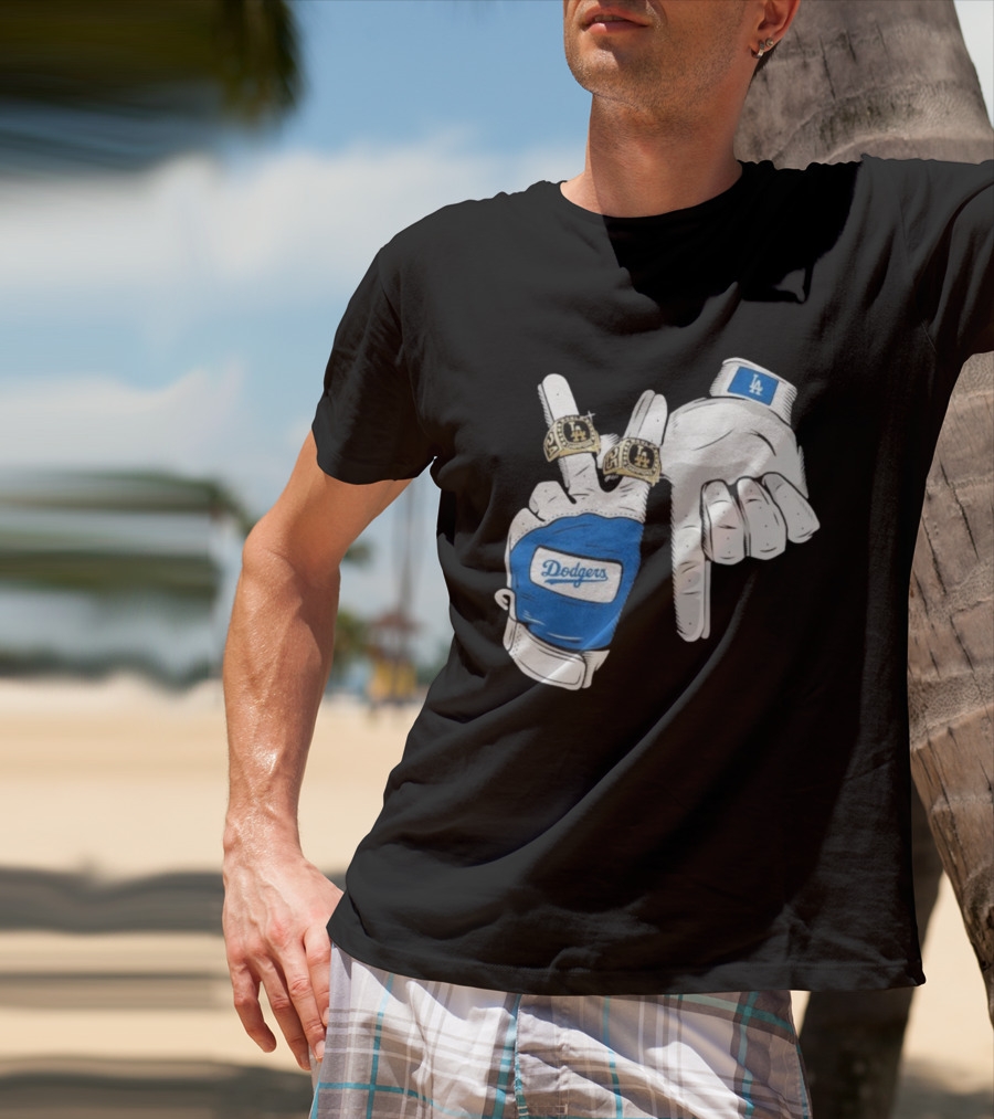 Los Angeles Dodgers Back 2 Back World Series Champions 2025 Rings LA Logo Glove Hands T-Shirt