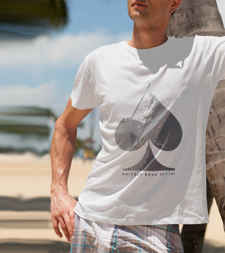 Grizzly Bear Shields Distressed Spade Symbol T-Shirt