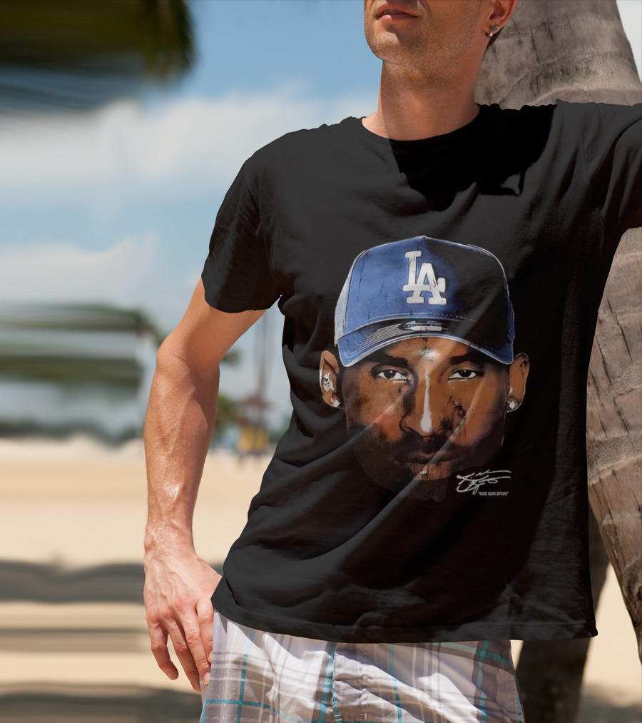 Kobe Bryant LA Dodgers Big Face Signature Cap T-Shirt