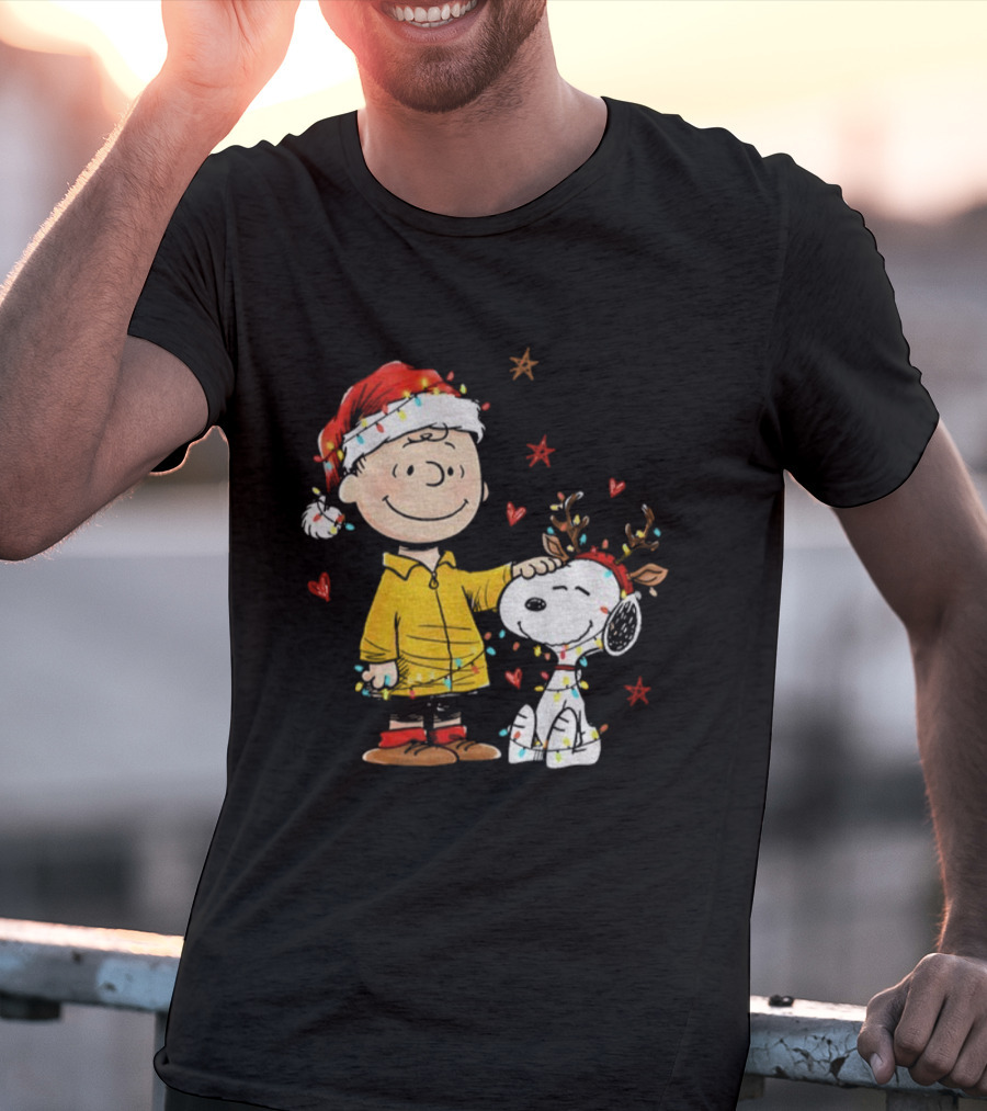 Charlie Brown Snoopy Santa Hat Merry Christmas Reindeer Holiday Lights T-Shirt