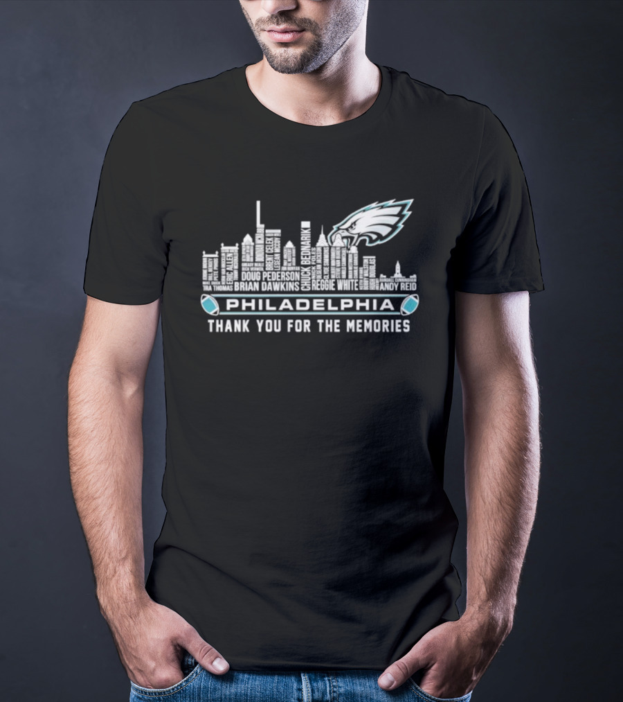 Philadelphia Eagles City Skyline Names Thank You For The Memories T-Shirt