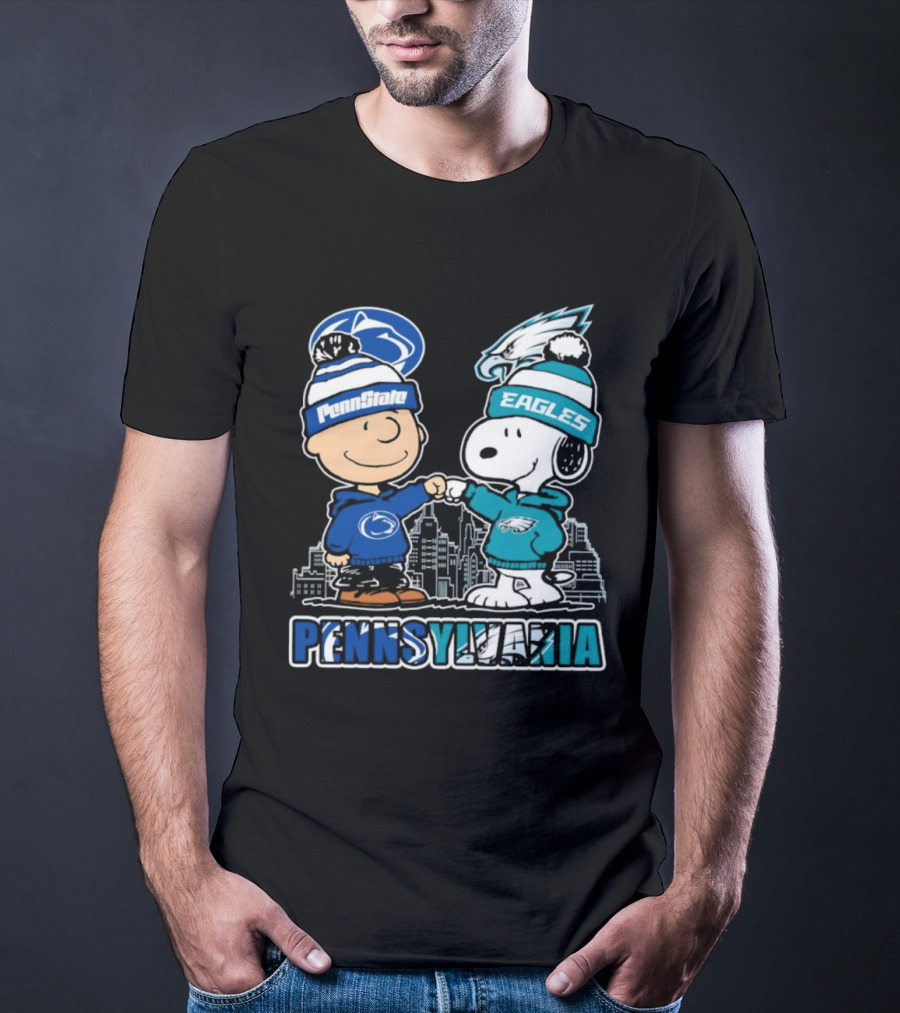 Charlie Brown Snoopy Philadelphia Eagles Penn State Pennsylvania Fist Bump T-Shirt