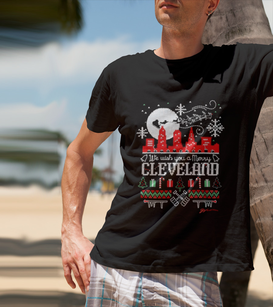 We Wish You A Merry Cleveland Christmas Skyline Santa And Gifts T-Shirt
