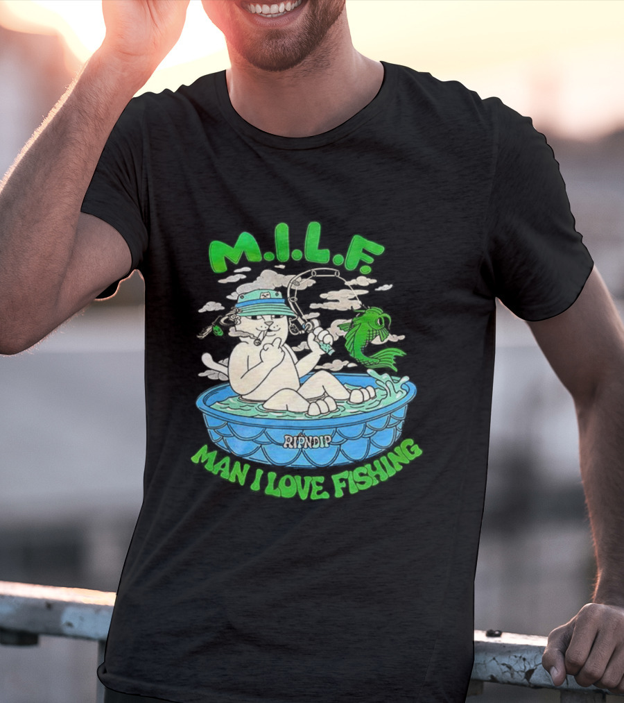 M.I.L.F Man I Love Fishing Cat In Boat Fun Design T-Shirt