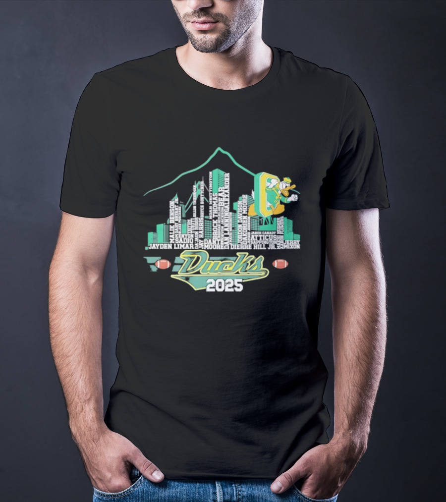Oregon Ducks 2025 Mascot Football Cityscape T-Shirt