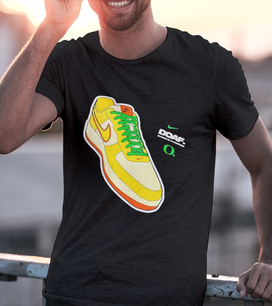 Oregon Ducks DOAF Hatched Heat Nike Sneaker T-Shirt