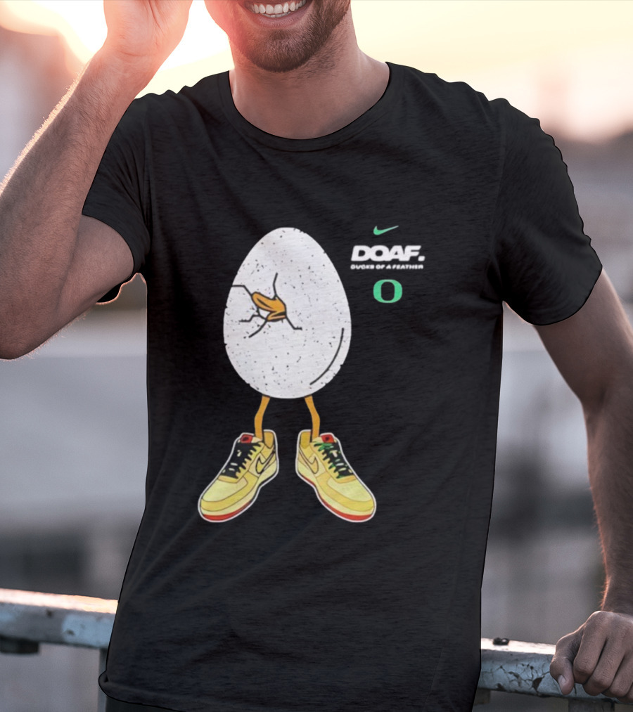 Oregon Football Duck Nike Egg Sneaker Design T-Shirt
