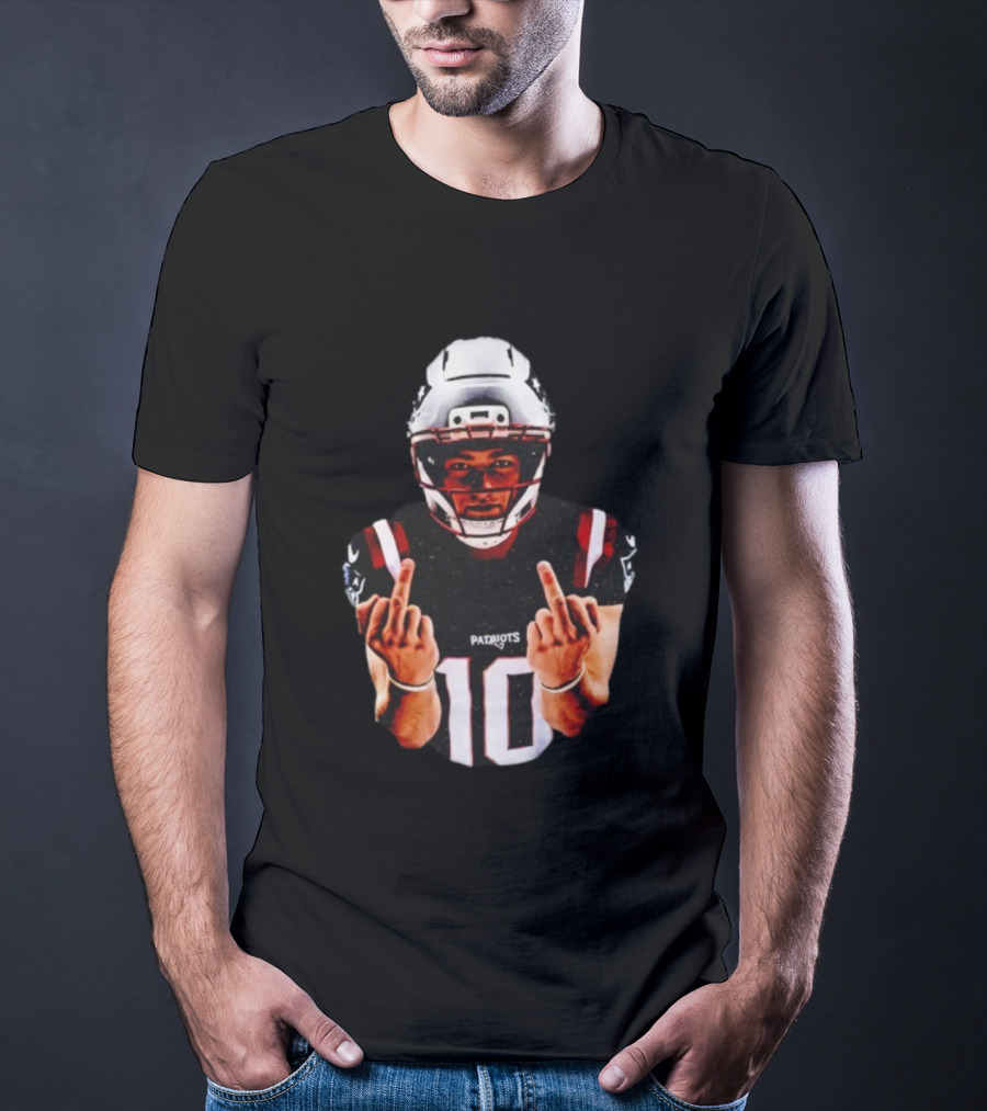 Tom Brady New England Patriots Middle Finger Gesture T-Shirt
