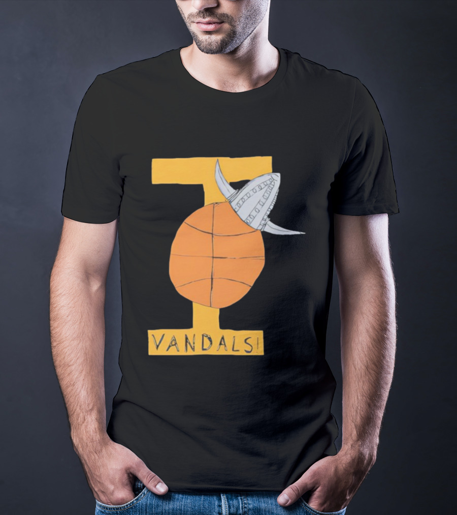 I Vandals Basketball Viking Helmet Graphic T-Shirt