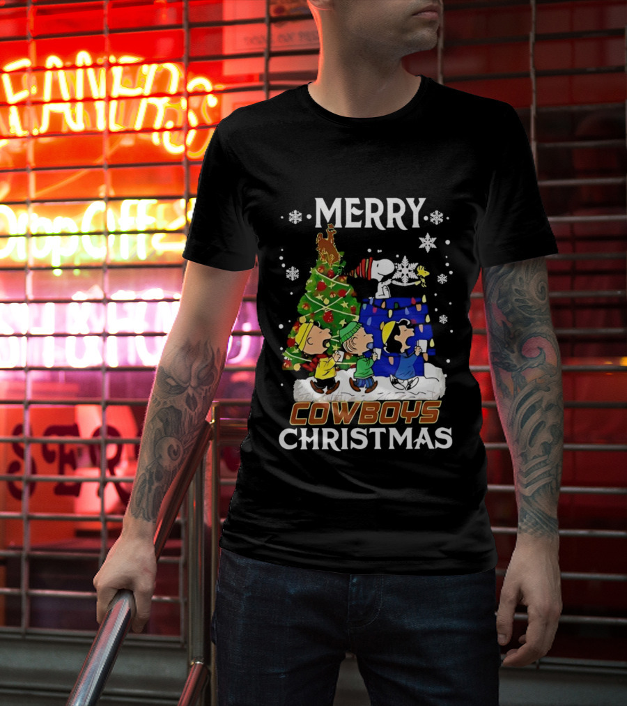 Merry Snoopy And Friends Cowboys Christmas Tree Celebration T-Shirt