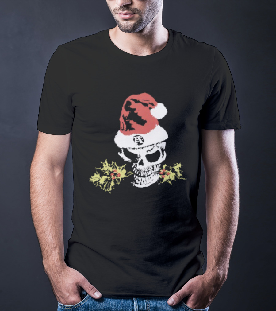 Alchemist Christmas Skull Santa Hat Holly Wreath T-Shirt
