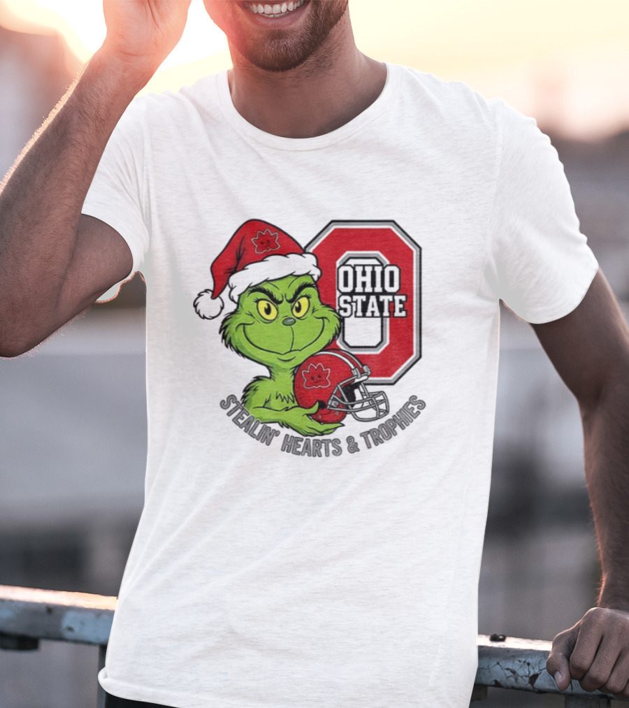 Ohio State Christmas Grinch Stealin’ Hearts Trophies T-Shirt