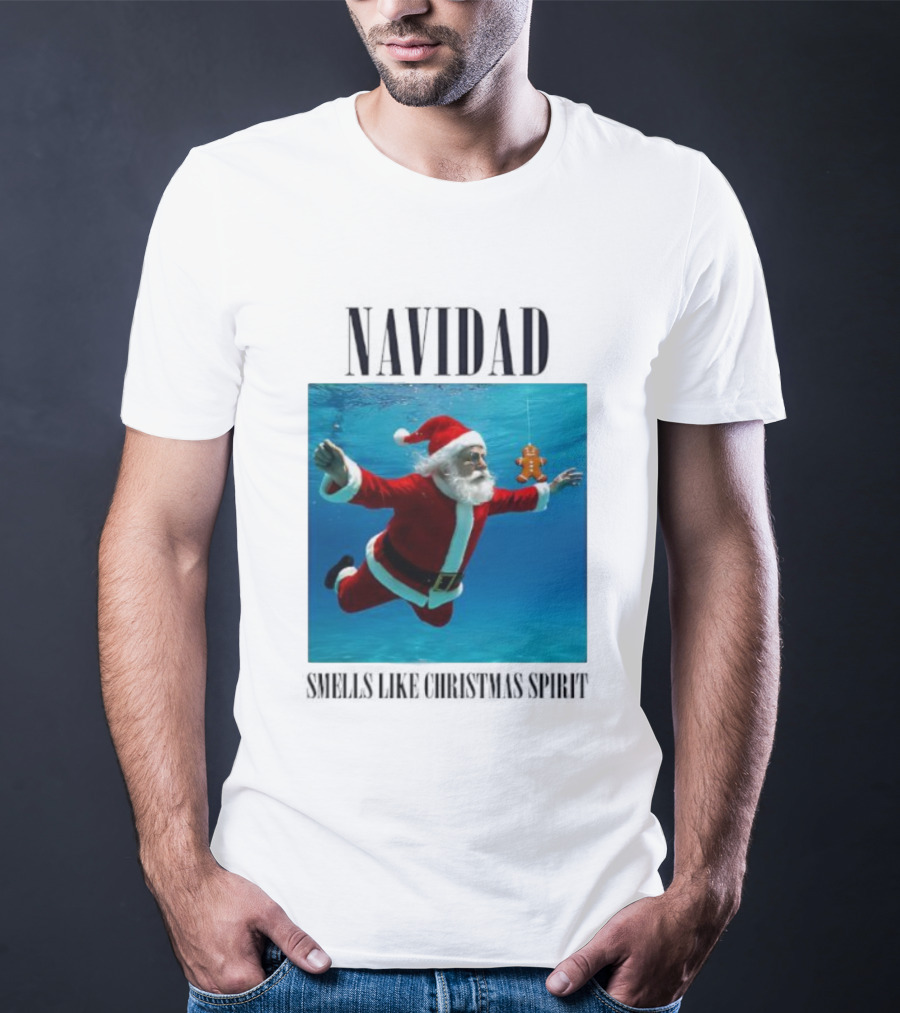 Navidad Santa Claus Underwater Smells Like Christmas Spirit T-Shirt