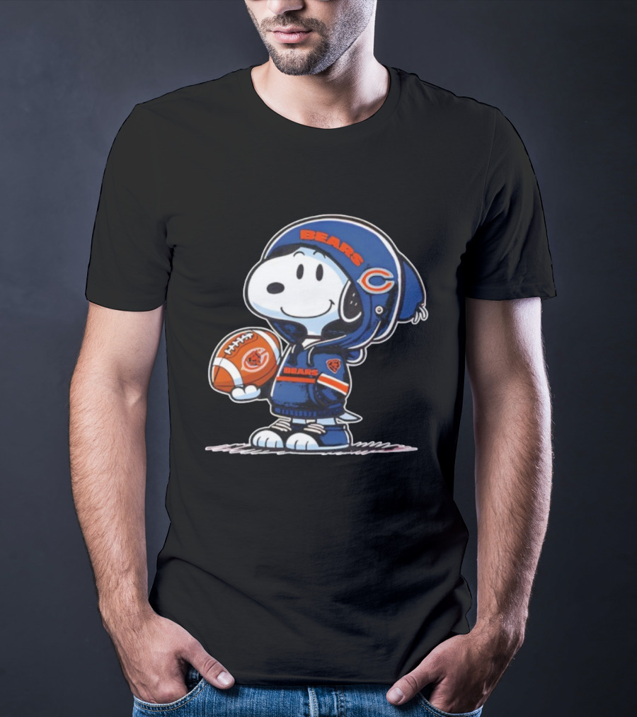 Snoopy Bears Chicago Football Peanuts Fan Gear T-Shirt