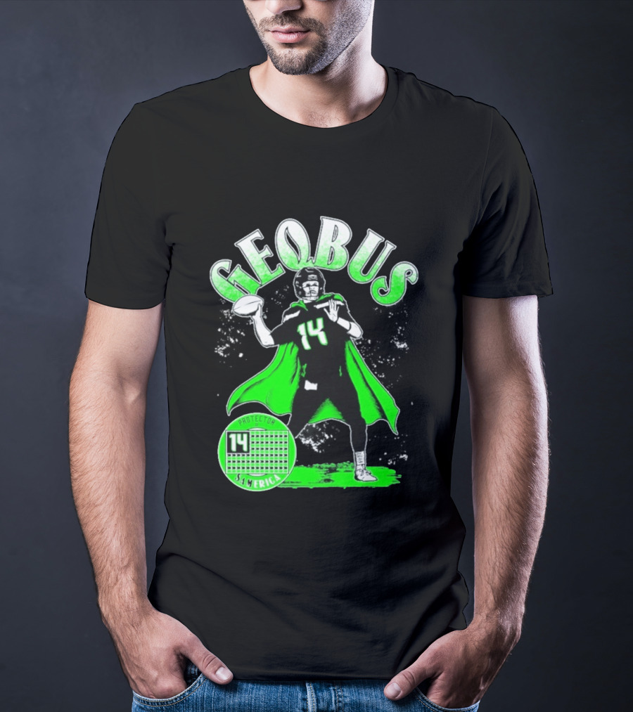 Geqbus Protector 14 Sam Erica Football Hero Green Cape T-Shirt