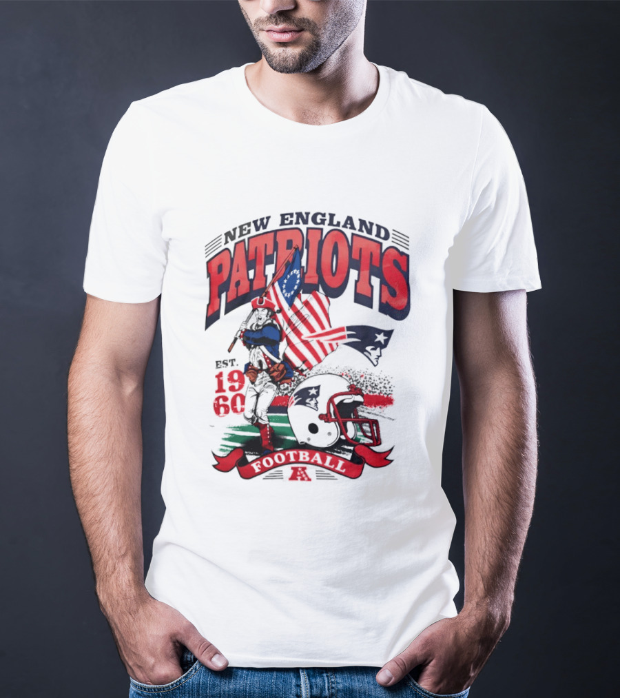 New England Patriots Football Est 1960 Vintage Style Helmet And Flag T-Shirt