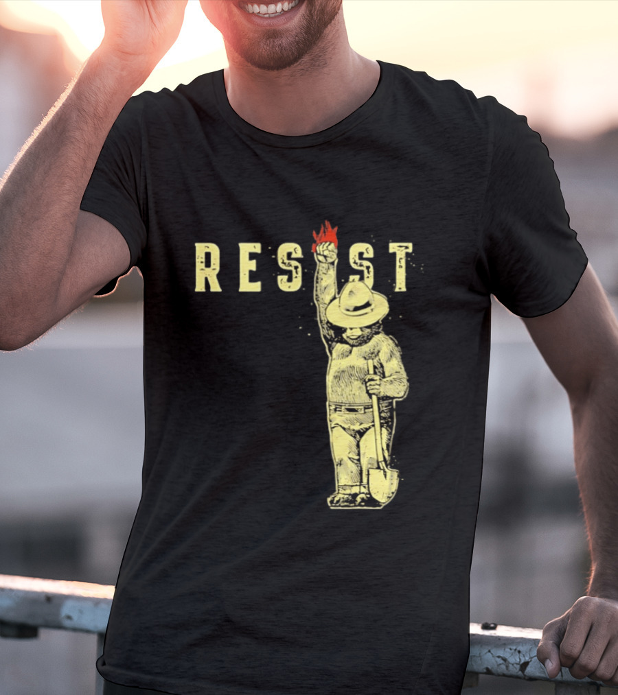 Protect Our National Parks Bear Resist Fist Fire Shovel T-Shirt