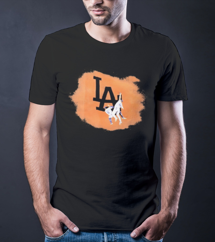 Los Angeles Dodgers Kike Hernandez Manny Machado Highlight Catch T-Shirt