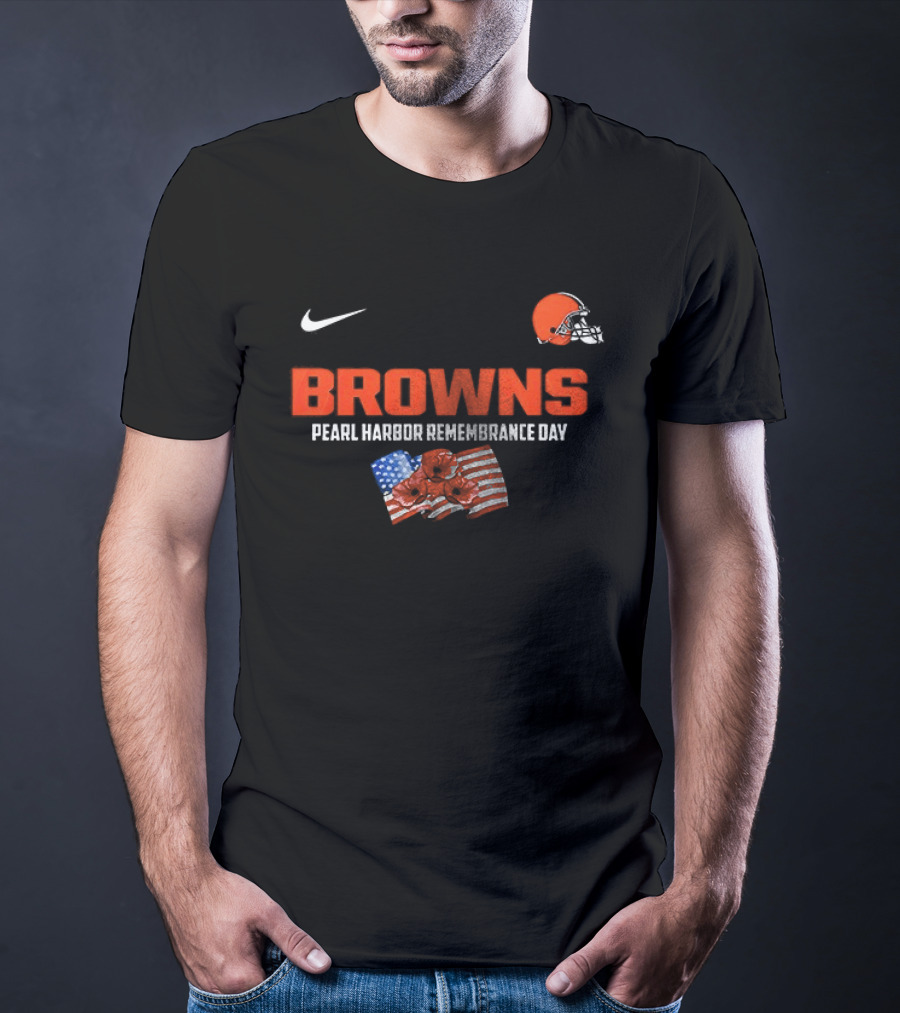 Browns Pearl Harbor Remembrance Day Nike American Flag Helmet T-Shirt