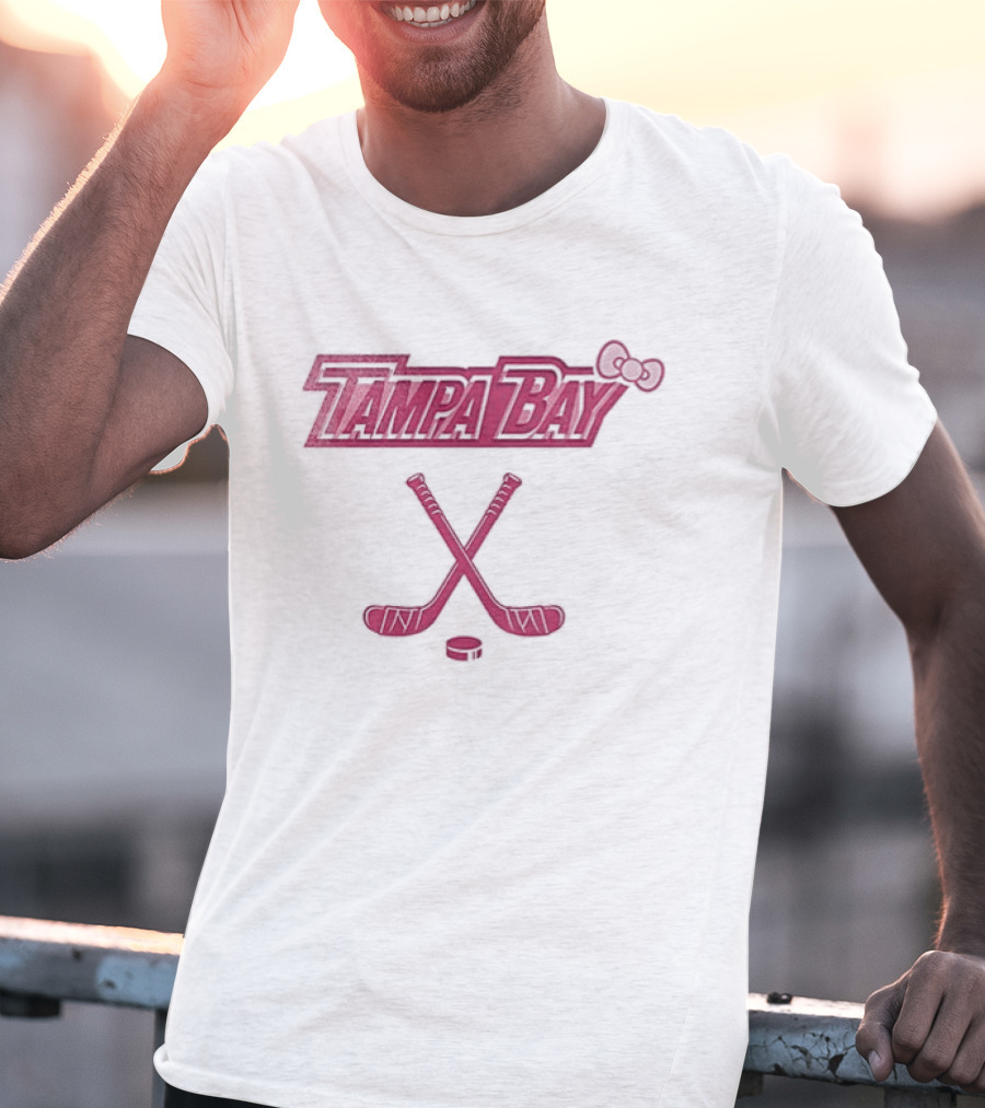 Tampa Bay Lightning Hello Kitty Crossed Hockey Sticks Bow T-Shirt