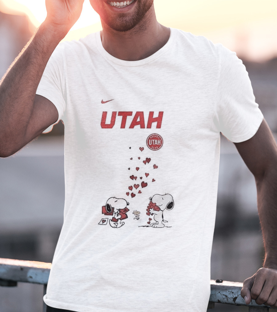 Utah Mammoth Snoopy Valentine Hearts Love U.S. T-Shirt