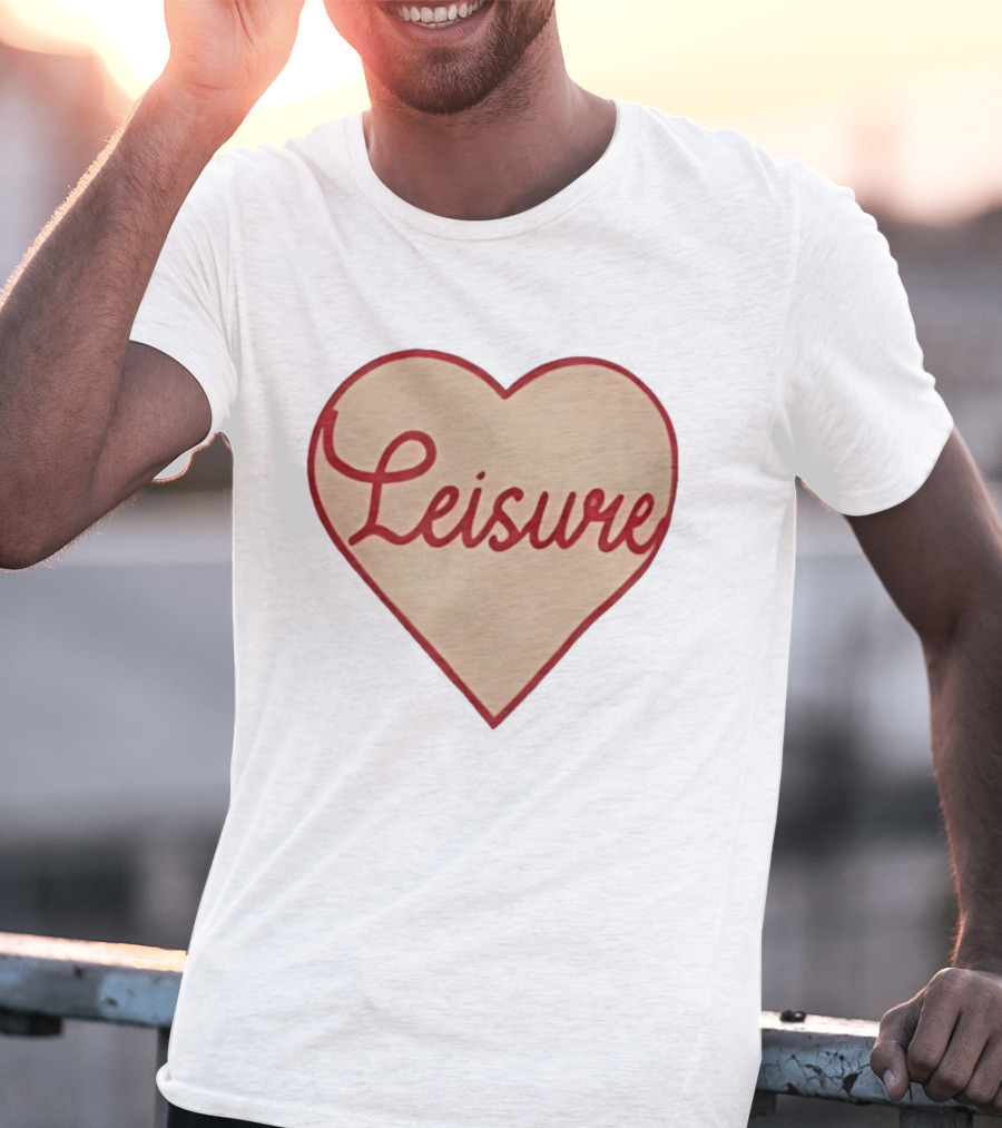 Leisure Heart Vintage Script Style Red T-Shirt