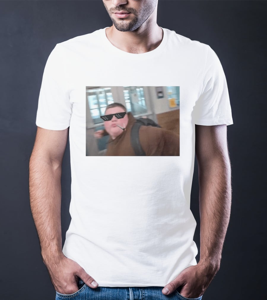 I Friggin Love This Kid Thug Life Meme Smoking Sunglasses T-Shirt